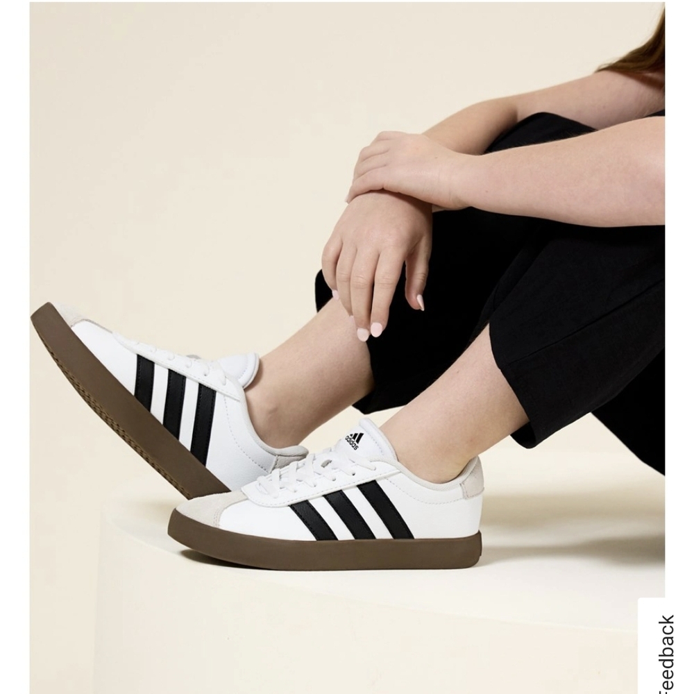 adidas Kids White Sneakers with Black Stripes and Brown Sole boys size 6 woman 7